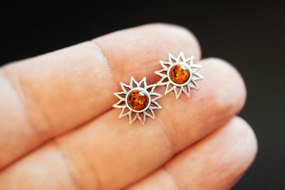 Sun amber stud earrings.