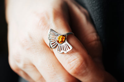 Ginkgo leaf ring.