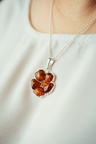 Amber Flower Jewelry Set – Baltic Amber Pendant, Ring & Bracelet