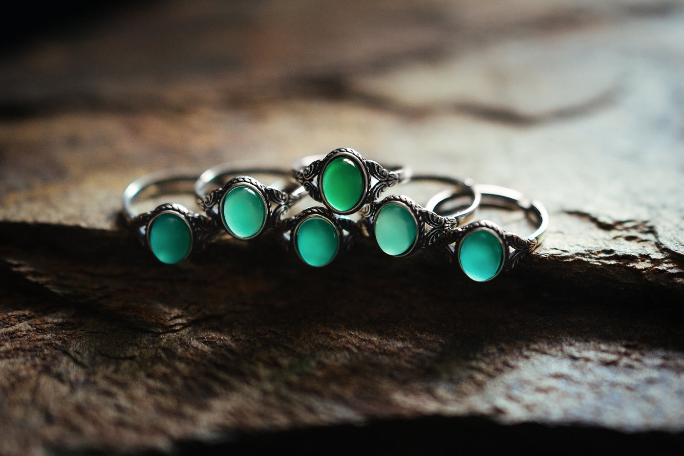 Green Agate sterling silver adjustable ring. Natural crystal stone. Spiritual power of agate gemstone. Unique deep color.