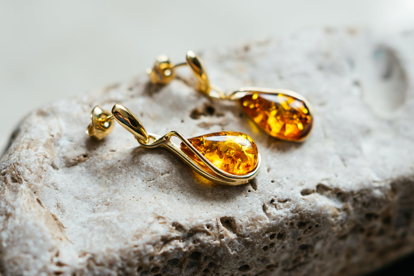 Amber Drop Earrings. 18k Gold Plated
