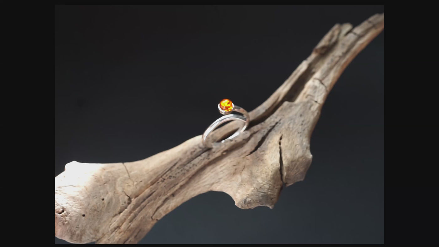 Adjustable Sterling Silver Ring with Natural Amber – Open Minimalist Design